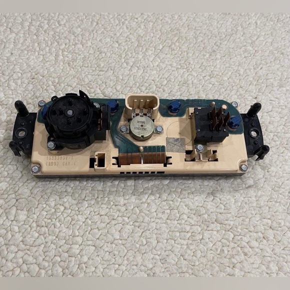 Chev Blazer GMC Jimmy Oldsmobile Climate Control A/C Heater Switch 16233939-A - Picture 10 of 16